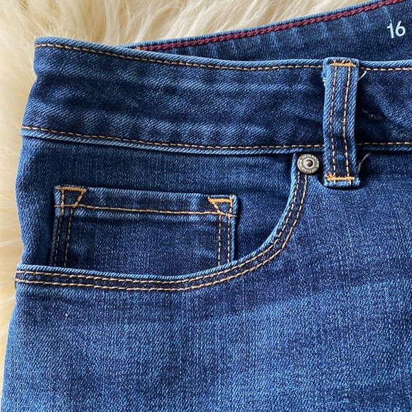 Liz Claiborne crop mid-rise size 16- like a new, clean cut and clean blue - Picture 4 of 8